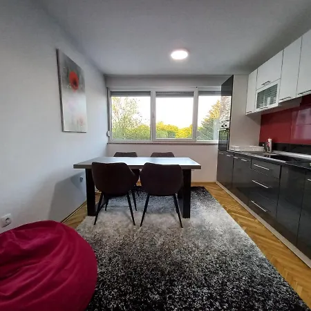 Apartman Kladusa * Velika Kladuša